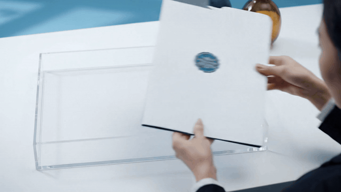 01-authority-stack-light.gif