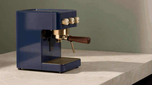 03-product-subject-lock-motion.gif