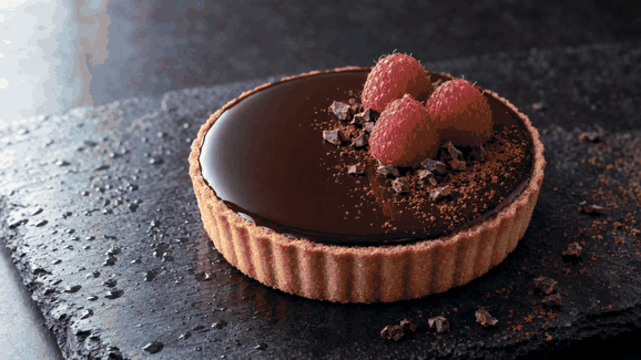 03-rainy-rooftop-continuity-final.gif