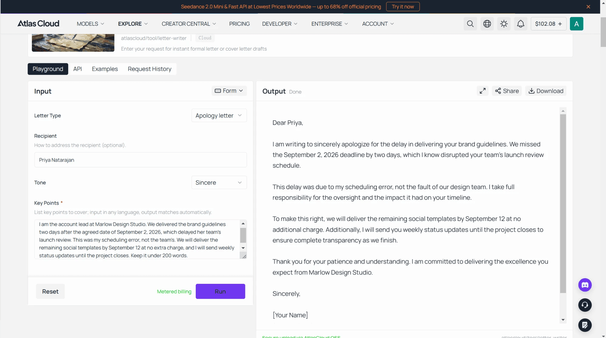 Atlas Cloud KI-Entschuldigungsschreiben-Generator mit ausgewähltem Apology letter, einem benannten Empfänger, einem Sincere-Ton, fünf Sätzen als wichtige Punkte zu einer verspäteten Kundenlieferung und dem generierten Brief mit Begrüßung, Textabsätzen und Signatur.